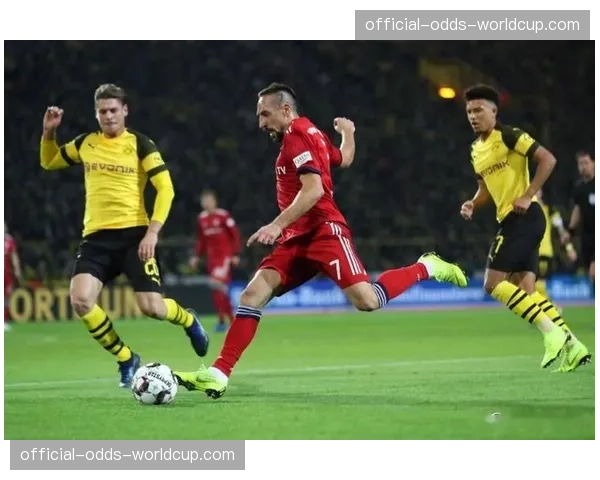 半场：尼斯0-1斯特拉斯堡，客队凭借角球战术先拔头筹